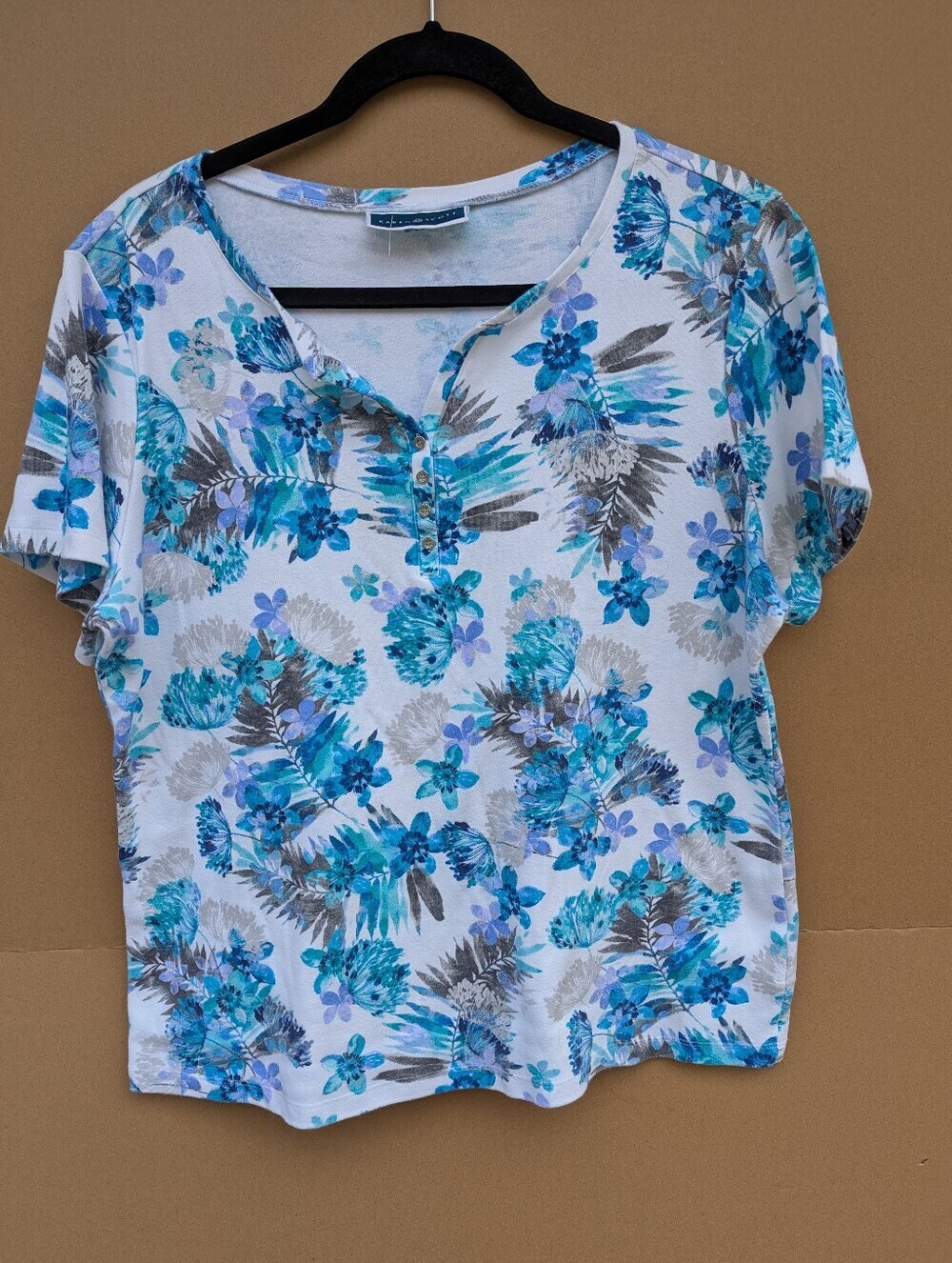 Karen Scott Floral GrandmaCore Top Henley 1X Blue Teal Short Sleeve Ribbed Y2K